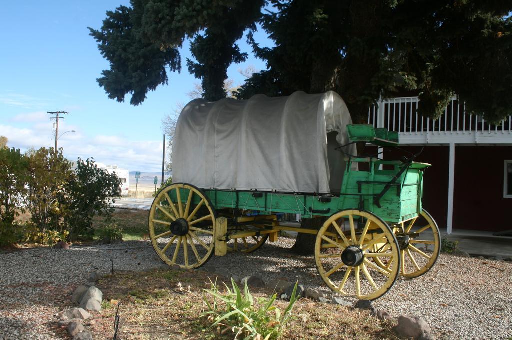 Jnr Hotel Cedarville Buitenkant foto